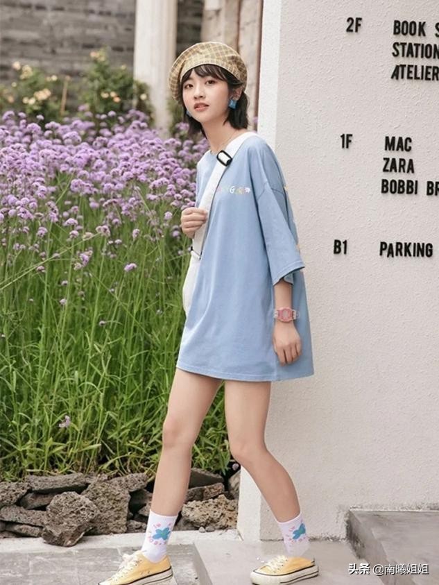 今夏穿t恤时注意避开的3款,减龄洋气显瘦爆款t恤