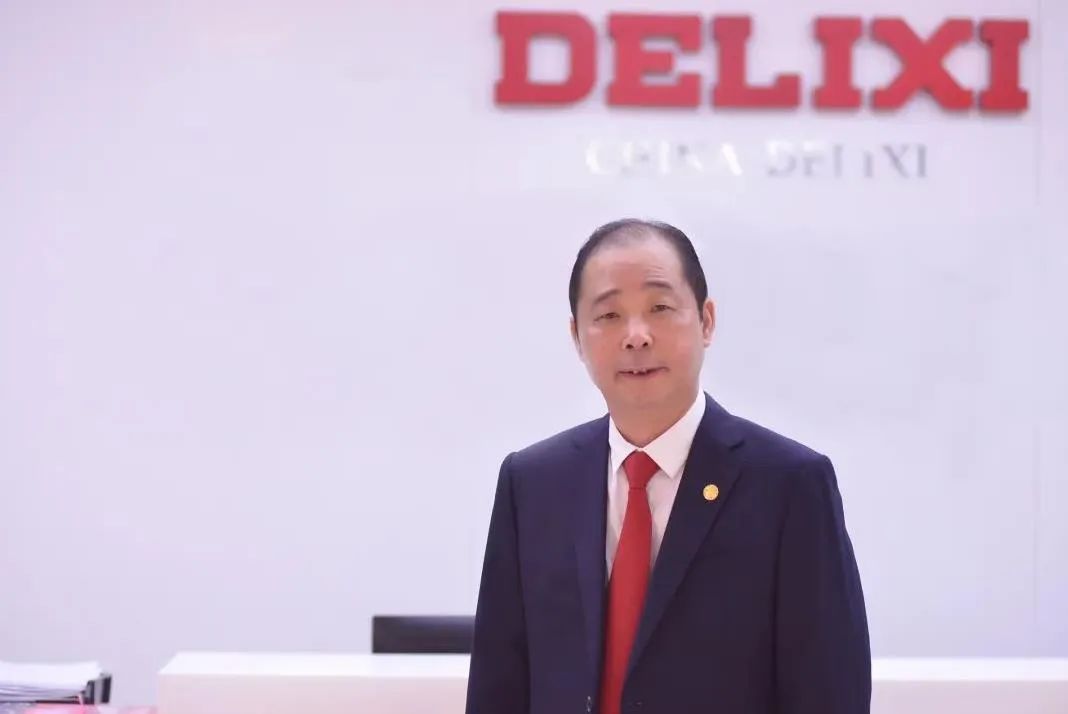 75亿身家知名温商短线交易小赚5万余元，连累39岁儿子被立案调查