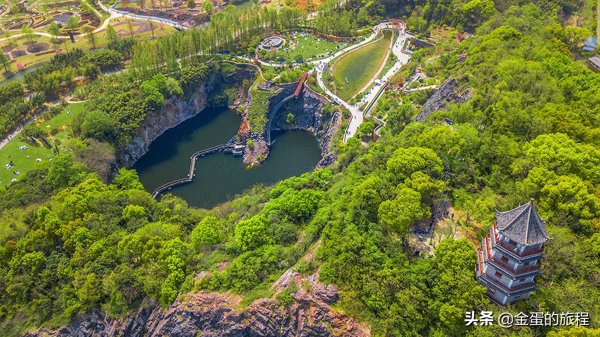 上海深坑酒店的深坑怎么形成的,上海旅游攻略上海深坑酒店