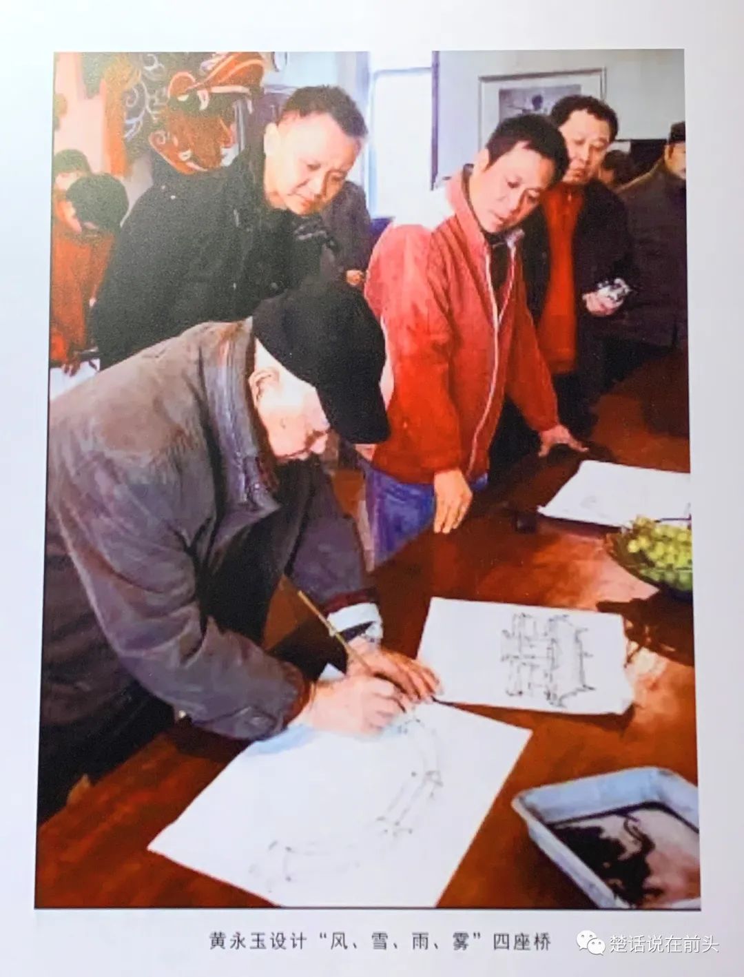 去凤凰感受沈从文笔下的古城,去凤凰古城可品尝到哪种美食