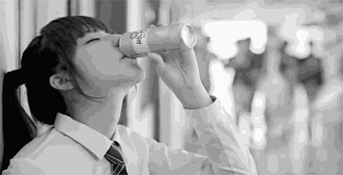 药可以嚼着吃吗,药可以放在胶囊里吗