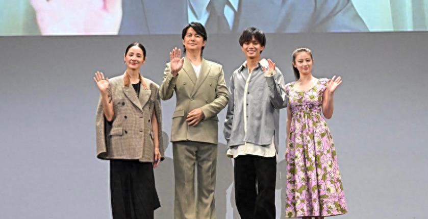 日本美艳女神又上热搜!竟还是因为那段轰动日娱圈的“母子恋”…