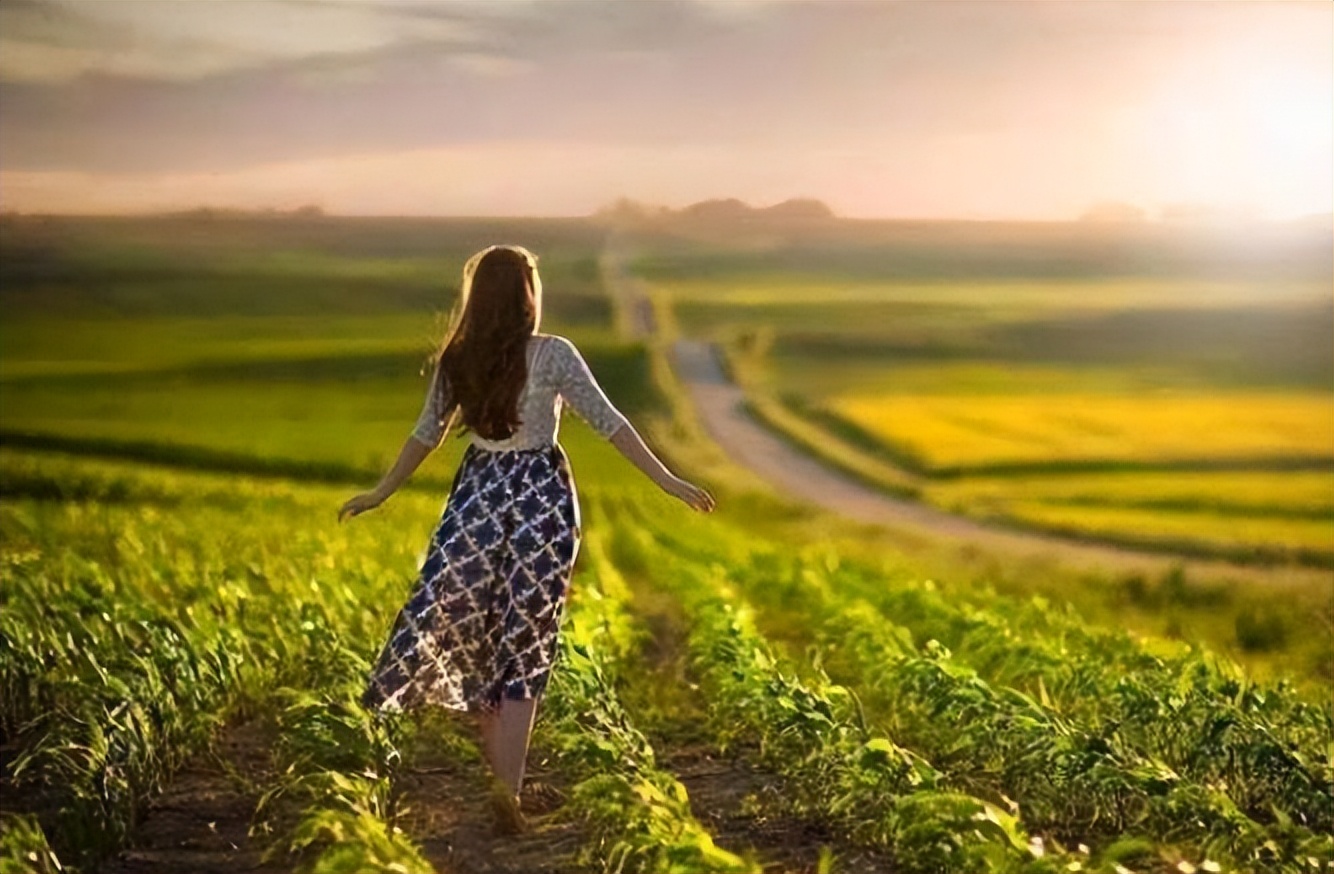 人到晚年再穷也不要打扰别人,人与人之间最舒服的关系是不打扰