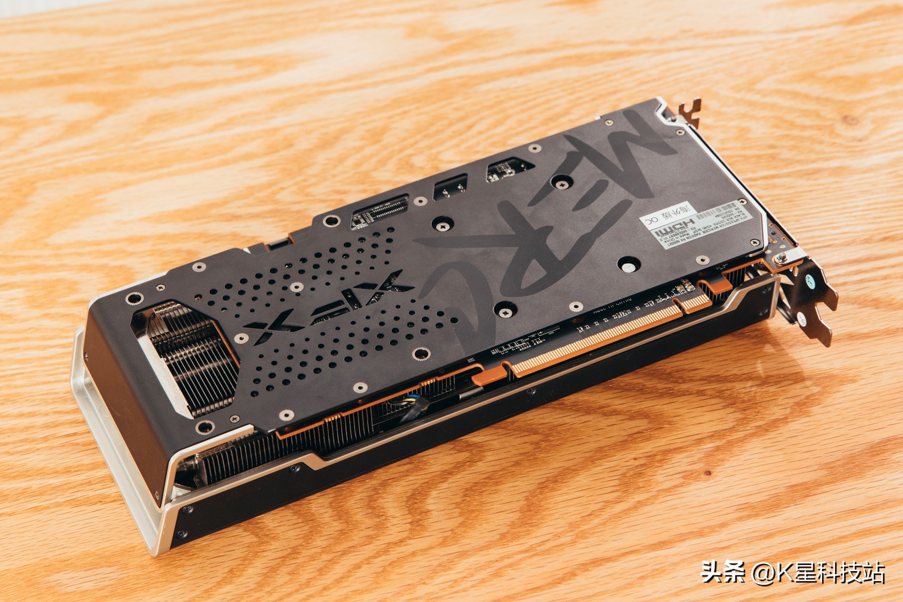 鍗庣x670e涓绘澘涓婁粈涔坈pu,鍗庣strixz690-e瑁呮満瑙嗛