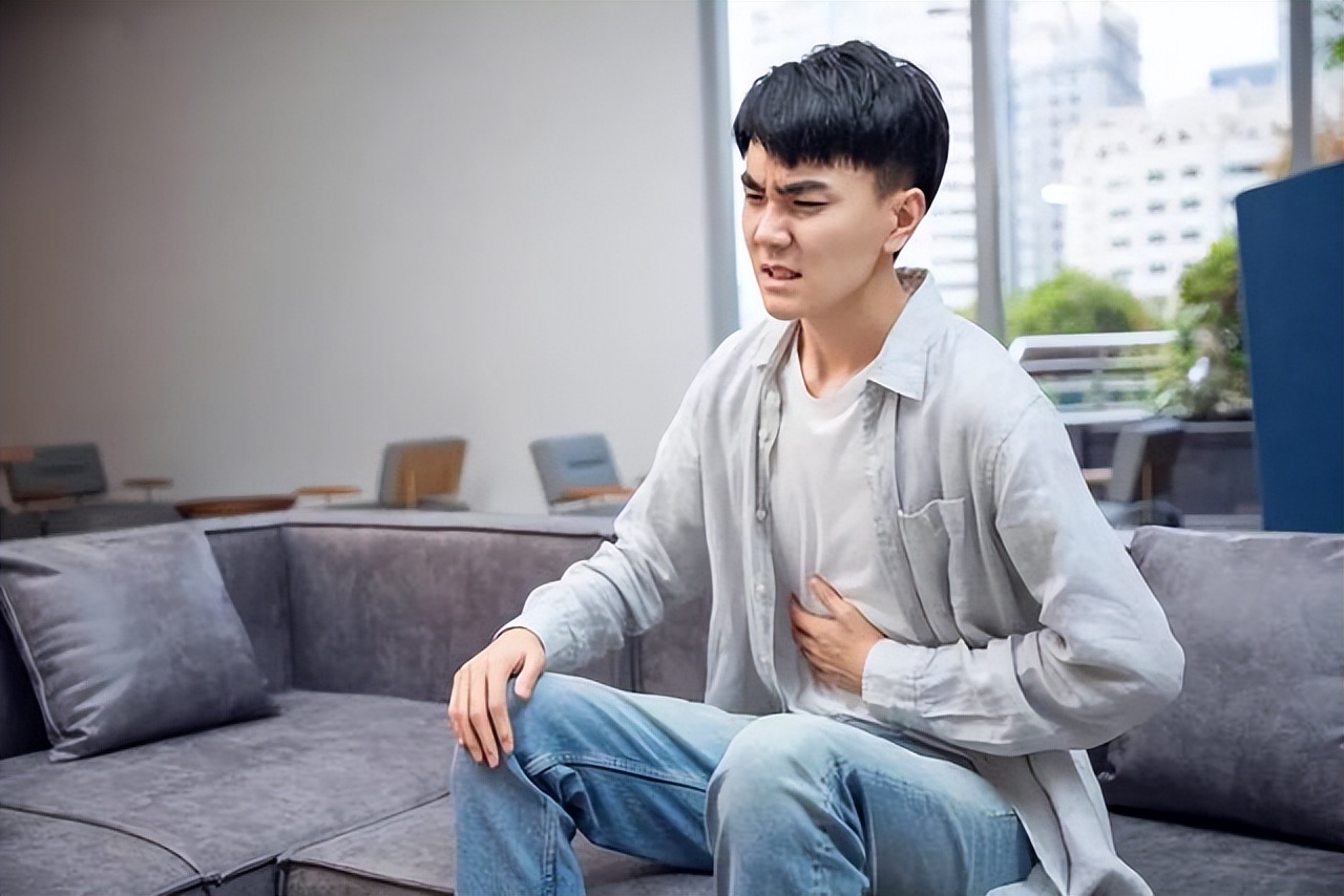 艾司奥美拉唑长期服用的副作用,奥美拉唑在体内的活性形式