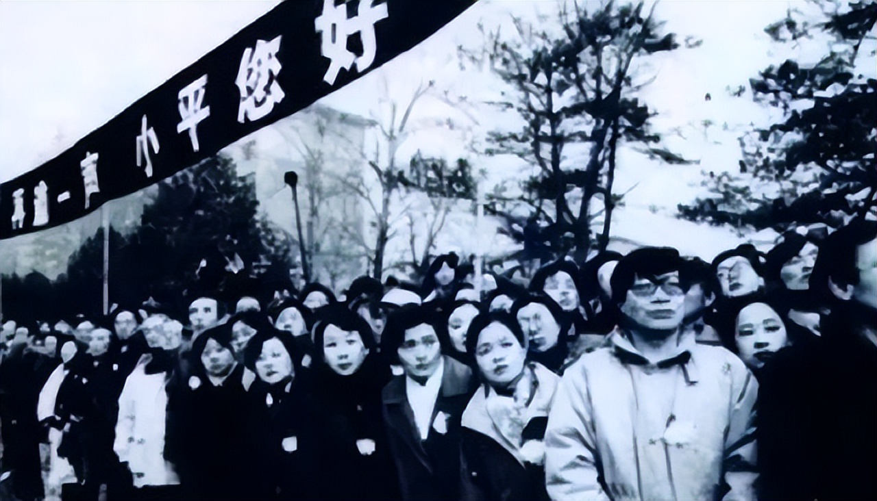 1997年邓公逝世,临终前对妻子卓琳说道:我还有一个心愿未了