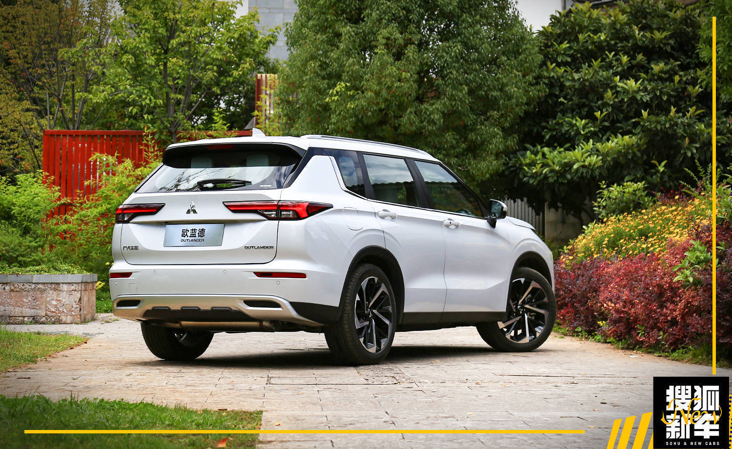 新款广汽三菱欧蓝德值不值得入手,广汽三菱欧蓝德新款测评