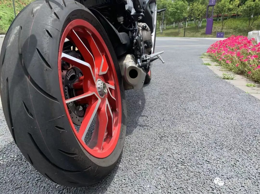 详细测评QJmotor赛400︱又是一个“温柔”“香”