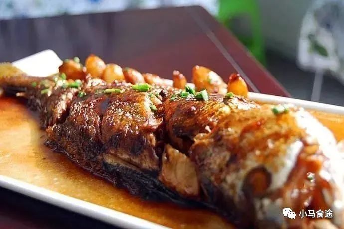 夏季必备菜品鱼肉鲜美回味无穷,家常鱼最好吃的做法川味