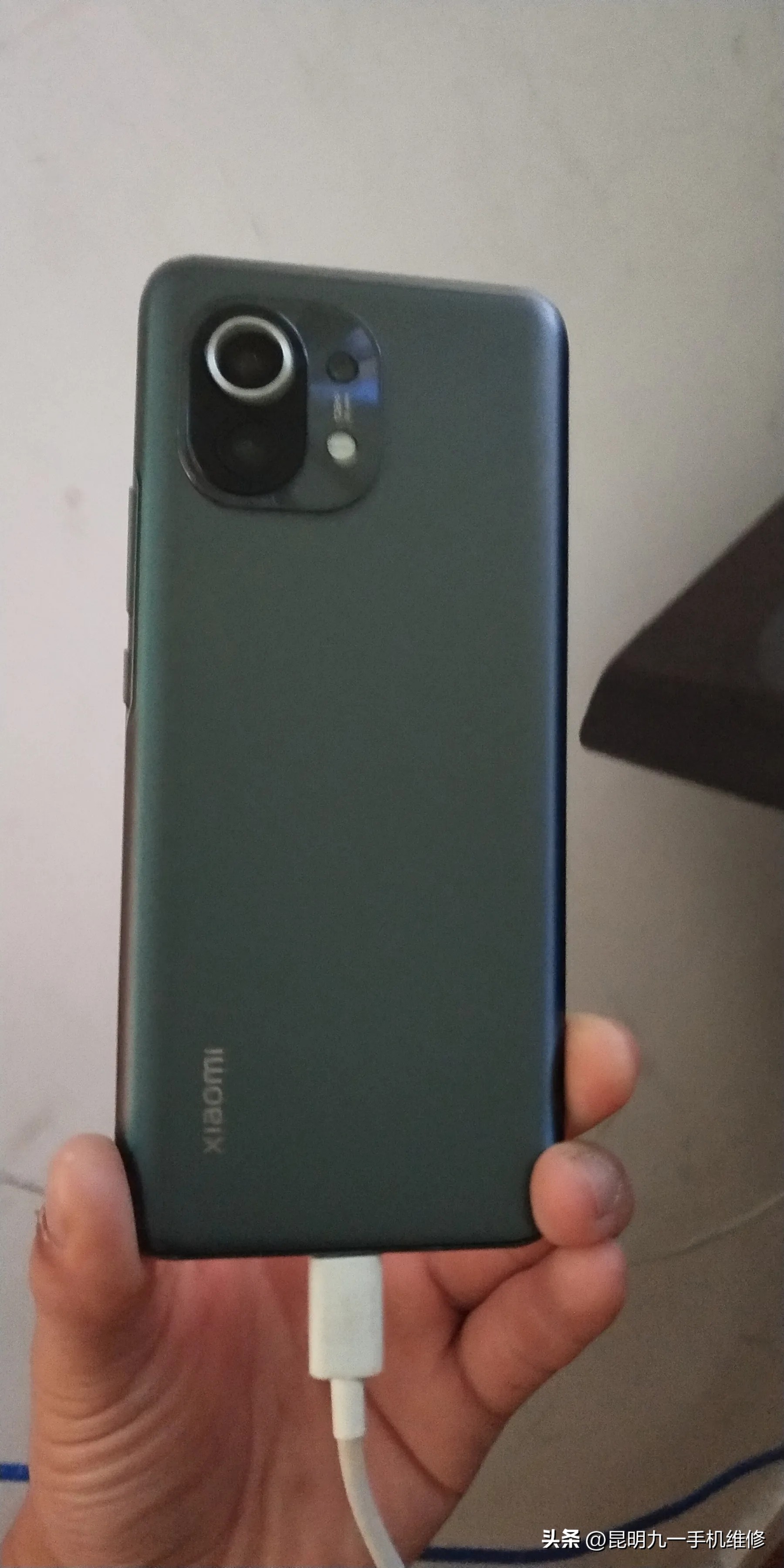 小米11pro死机黑屏无反应,小米11ultra黑屏死机