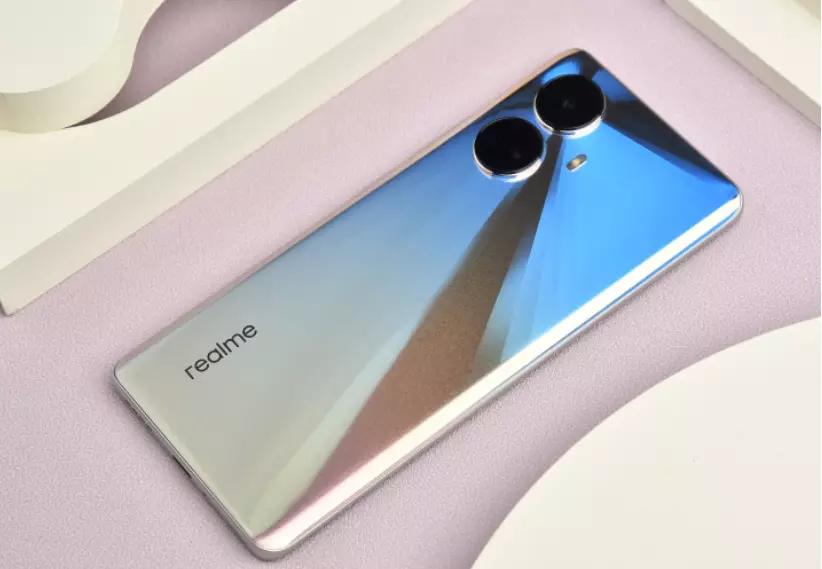 现在买哪一款手机性价比比较高,华为哪款手机性价比高最值得入手