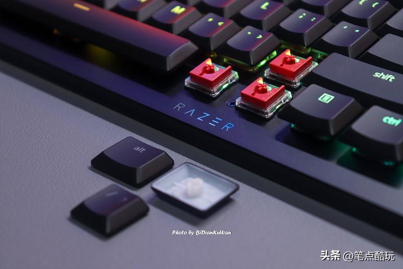 雷蛇噬魂金蝎v2紫轴无线版,雷蛇噬魂金蝎v2有线键盘膜