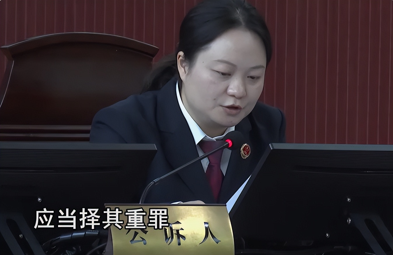 2021年，四川27岁无业游民，日入510万，民警破门逮捕时大受震撼