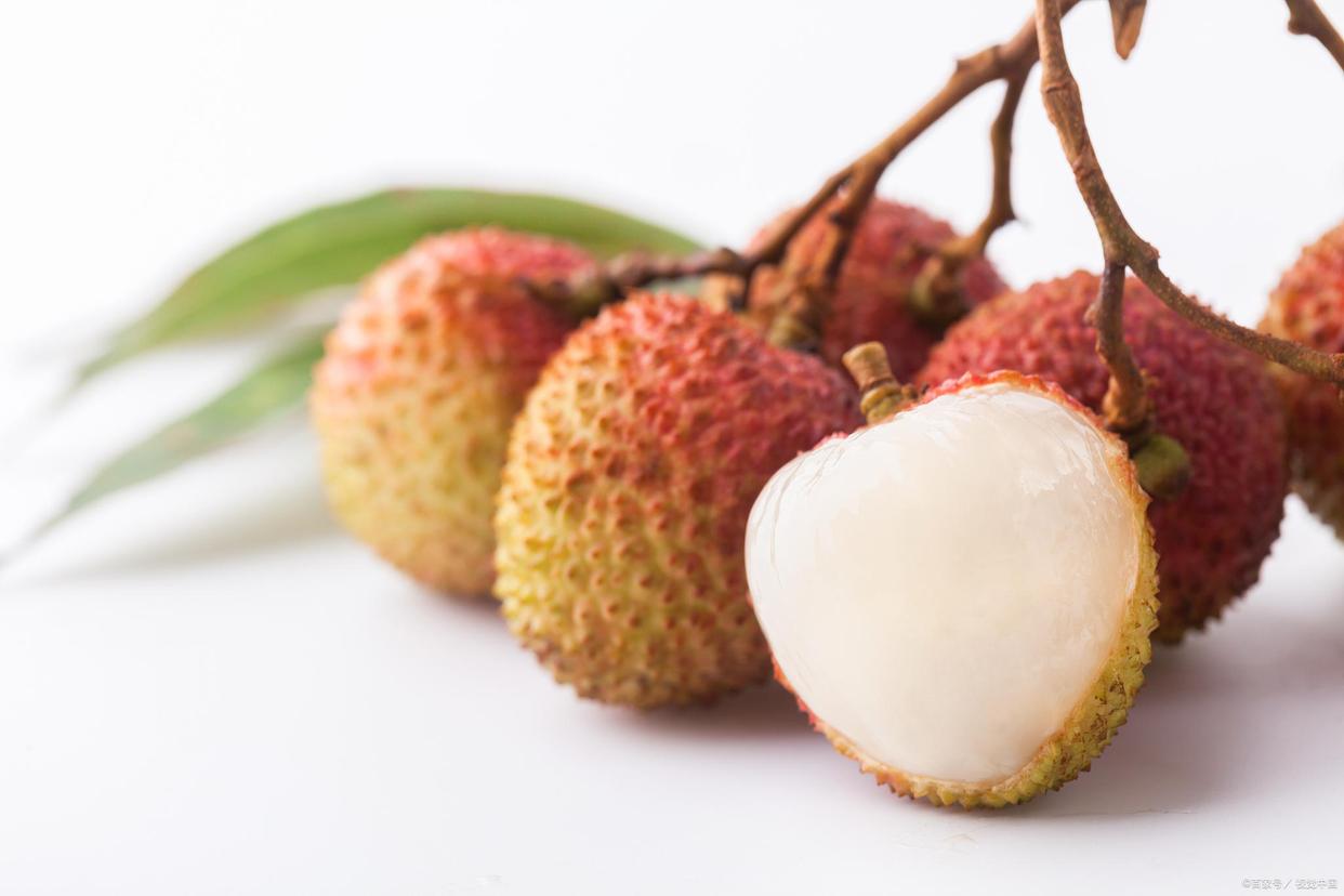 食物中毒为什么舌尖有白泡,舌尖上的安全中毒视频