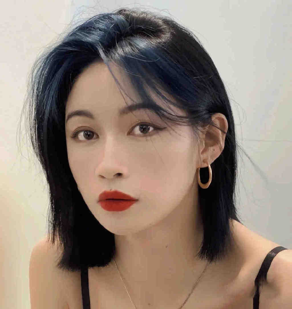 法式刘海漂染蓝色,法式八字刘海染什么色好看