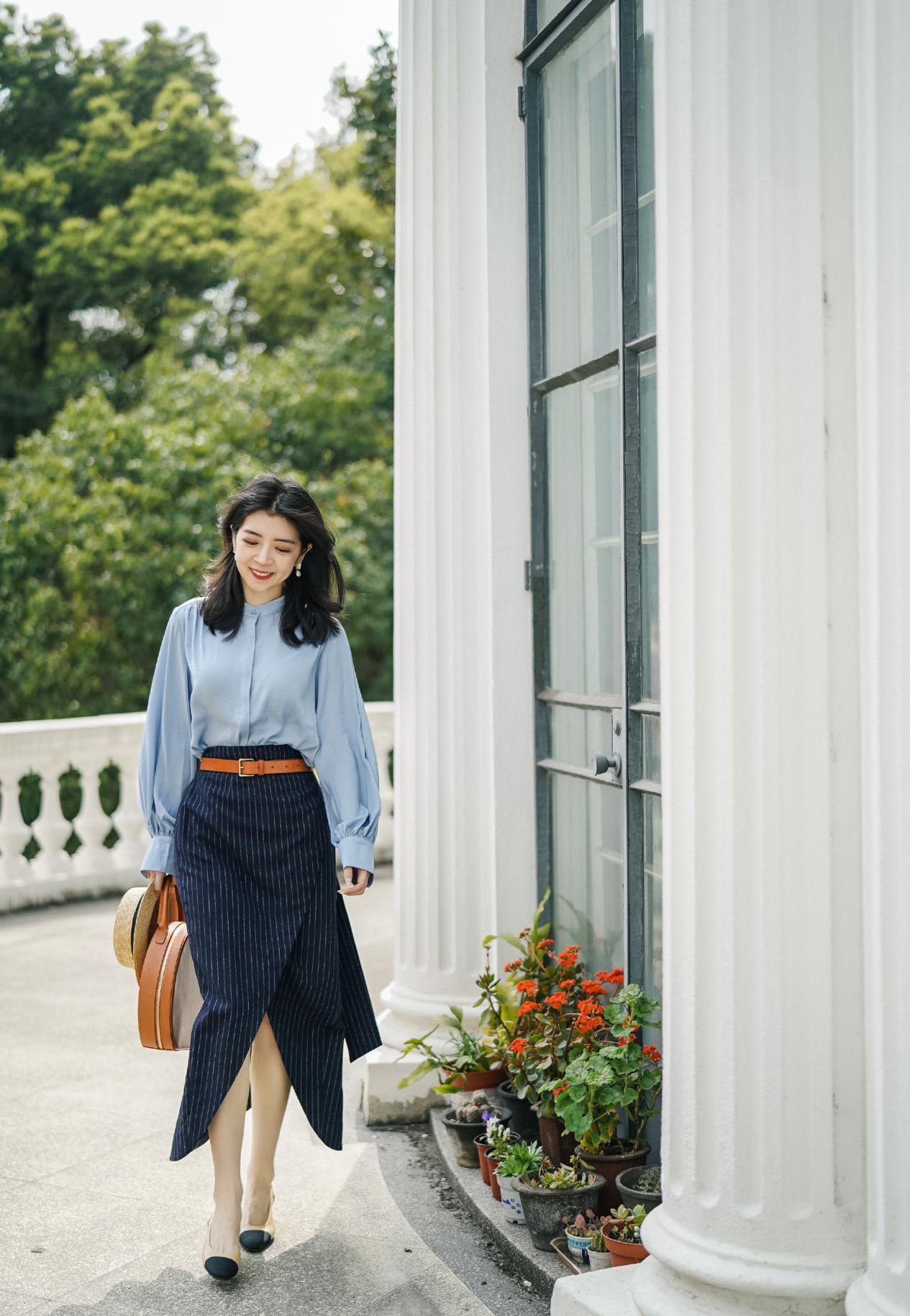 一条“腰带”打造衣橱精致感，学习博主三木怎么搭，高级又有气质