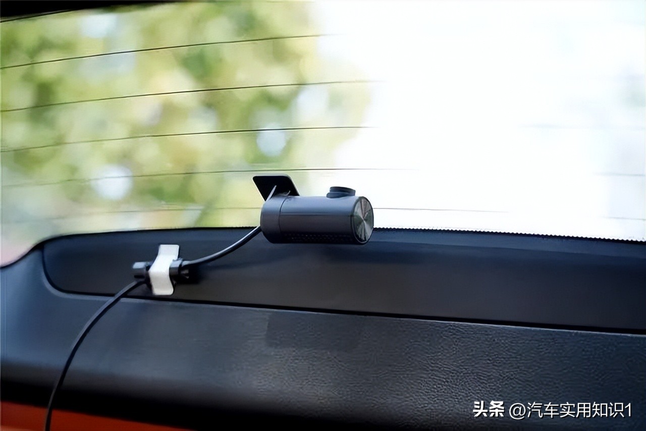 行车记录仪有必要买前后双录的吗,有必要前后双显行车记录仪吗