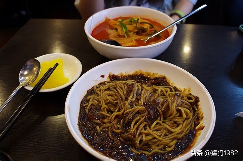 韩国高薪下的压榨：在韩工作的一天——带你走进真实的韩国