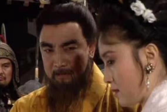 继茶媛、佛缘后，“妈媛”又来秀下限了？擦边的底线在哪里？