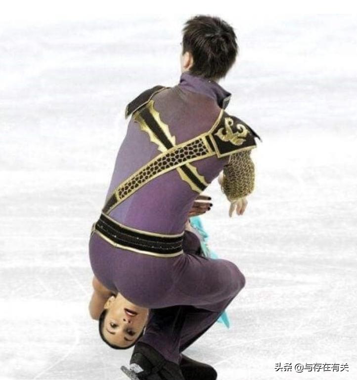 这些摄影师有点坏啊！25个运动员在场上被摄影师抓拍的尴尬瞬间