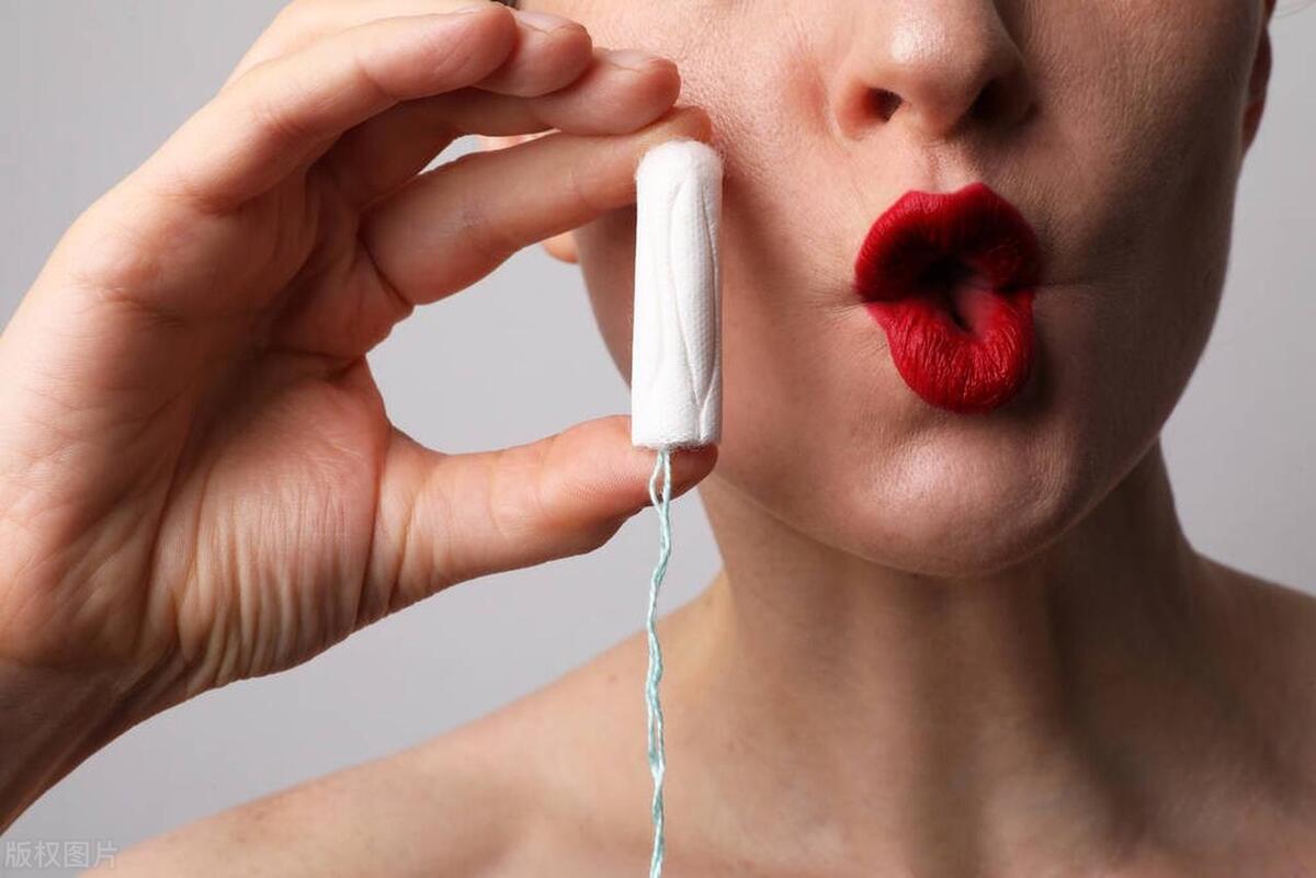 现代女性用卫生巾还是棉条,卫生棉条和卫生巾哪个更适合女性