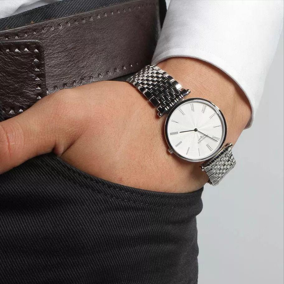 雷达手表和浪琴手表哪个档次高,穆勒表和浪琴表哪个好