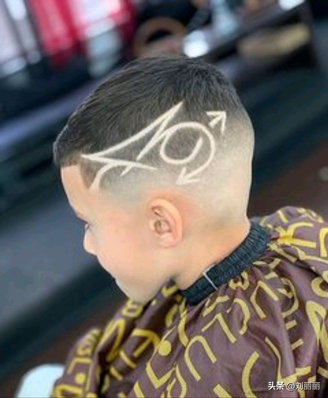 小男孩发型图片帅气寸头,小男孩发型图片帅气潮流休闲