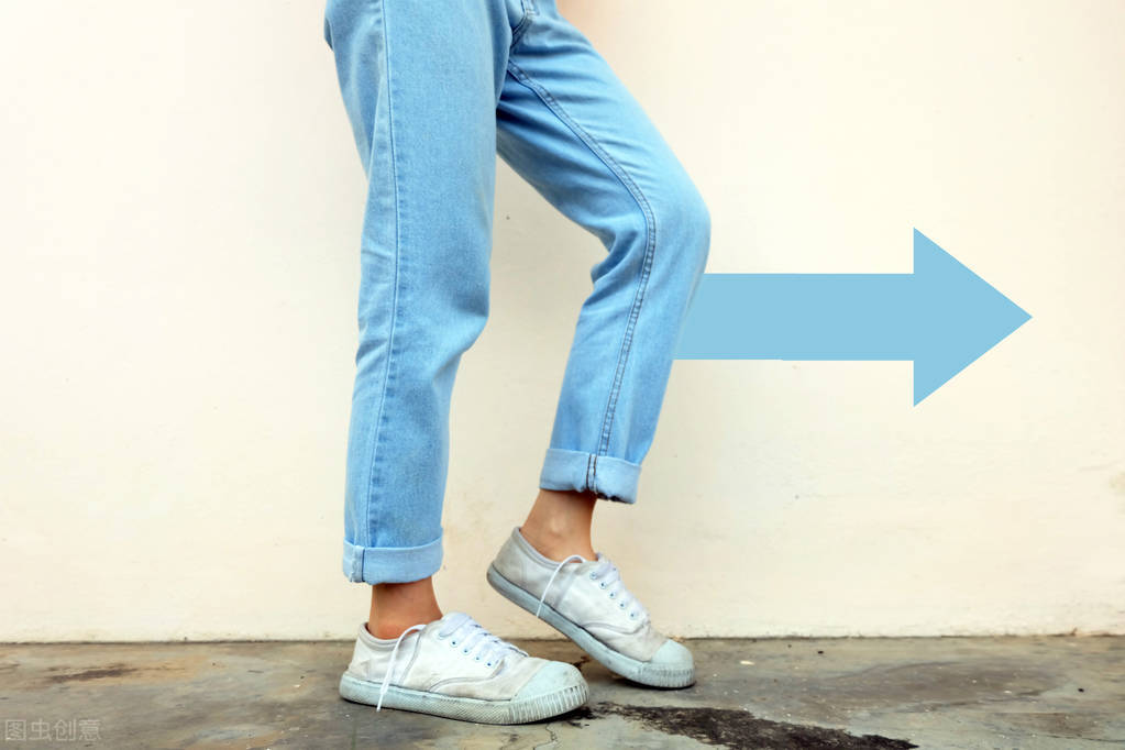 网面鞋子发黄怎么变白最有效方法,鞋子发黄了怎么洗白最快最干净