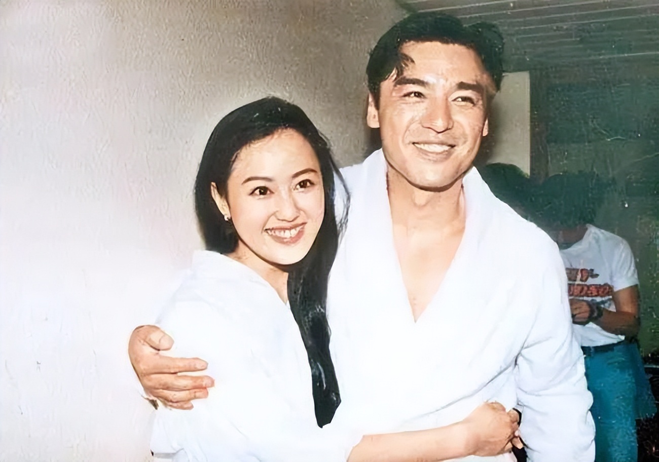 被骂买垮两个男人？这个“恶名昭著”的第一败家女，怎么翻的身？