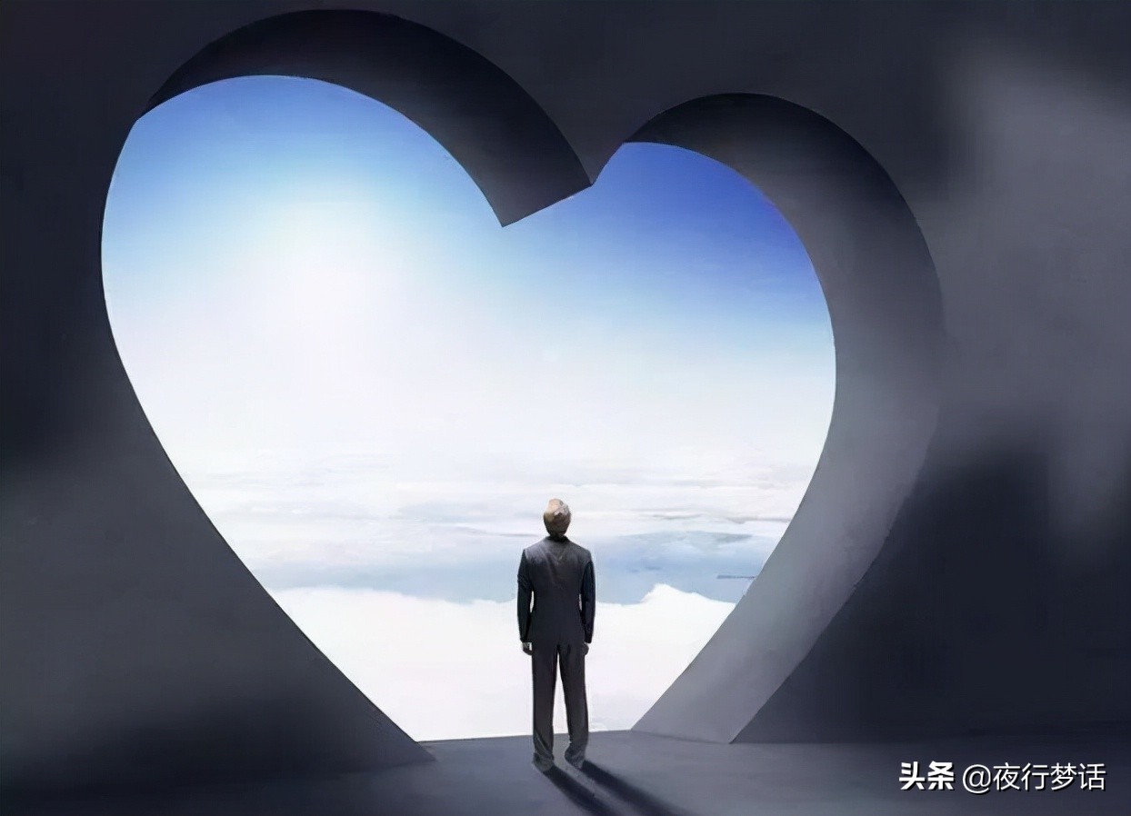 到底是友情重要还是错过爱情,我已分不清是友情还是错过的爱情