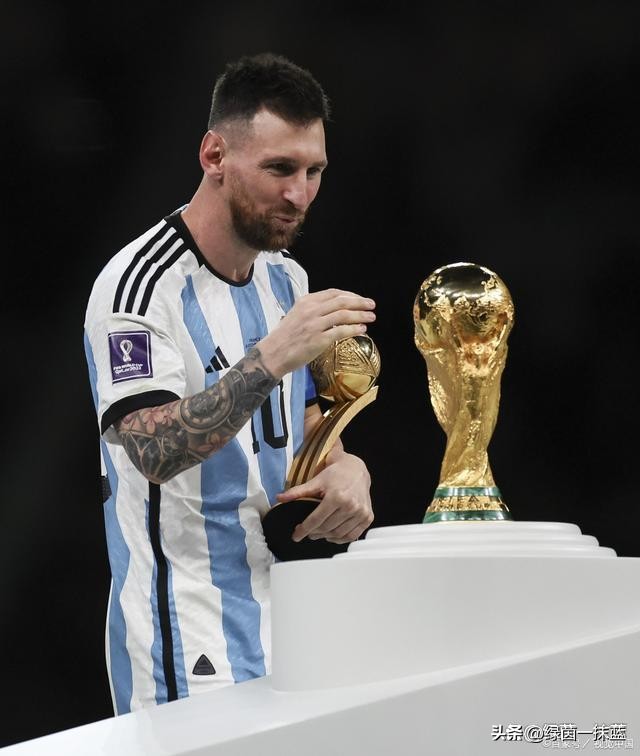 梅西入选时代杂志百大人物,费德勒评价梅西