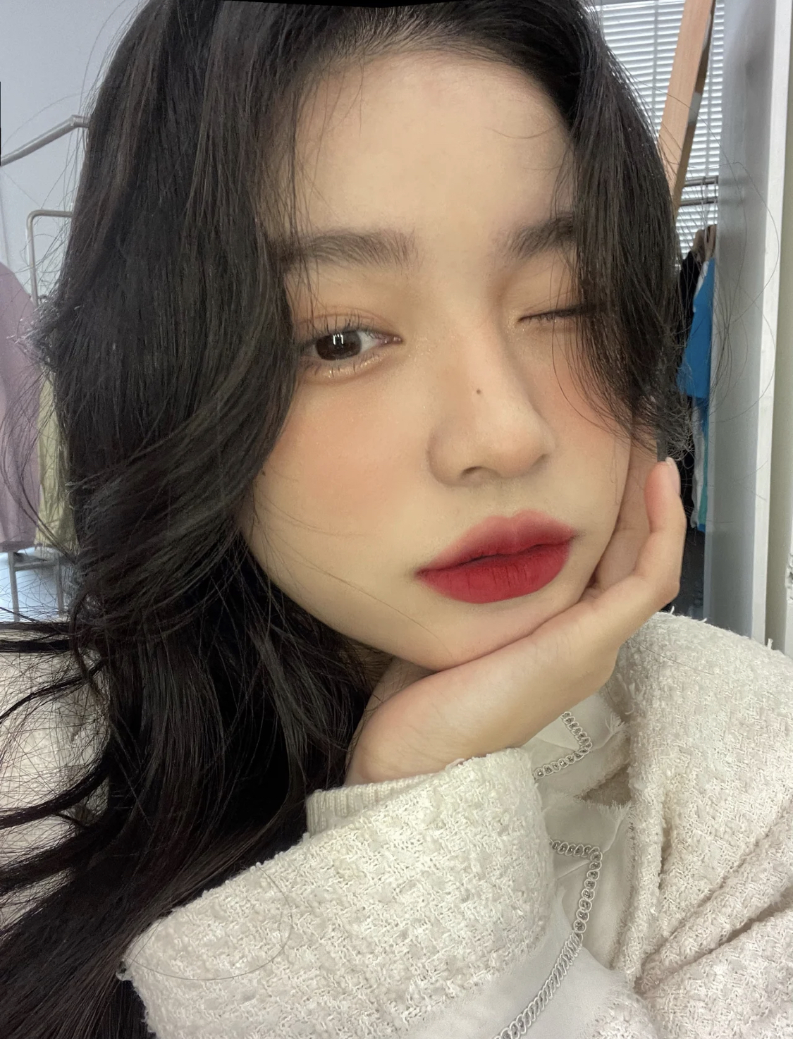 黑黄皮肤适合的滋润型口红,肤色暗黄的女生涂什么颜色的口红