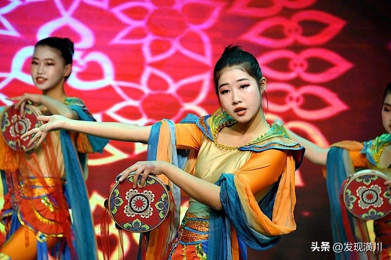 潢川高级中学最美教师,潢川最美教师名单