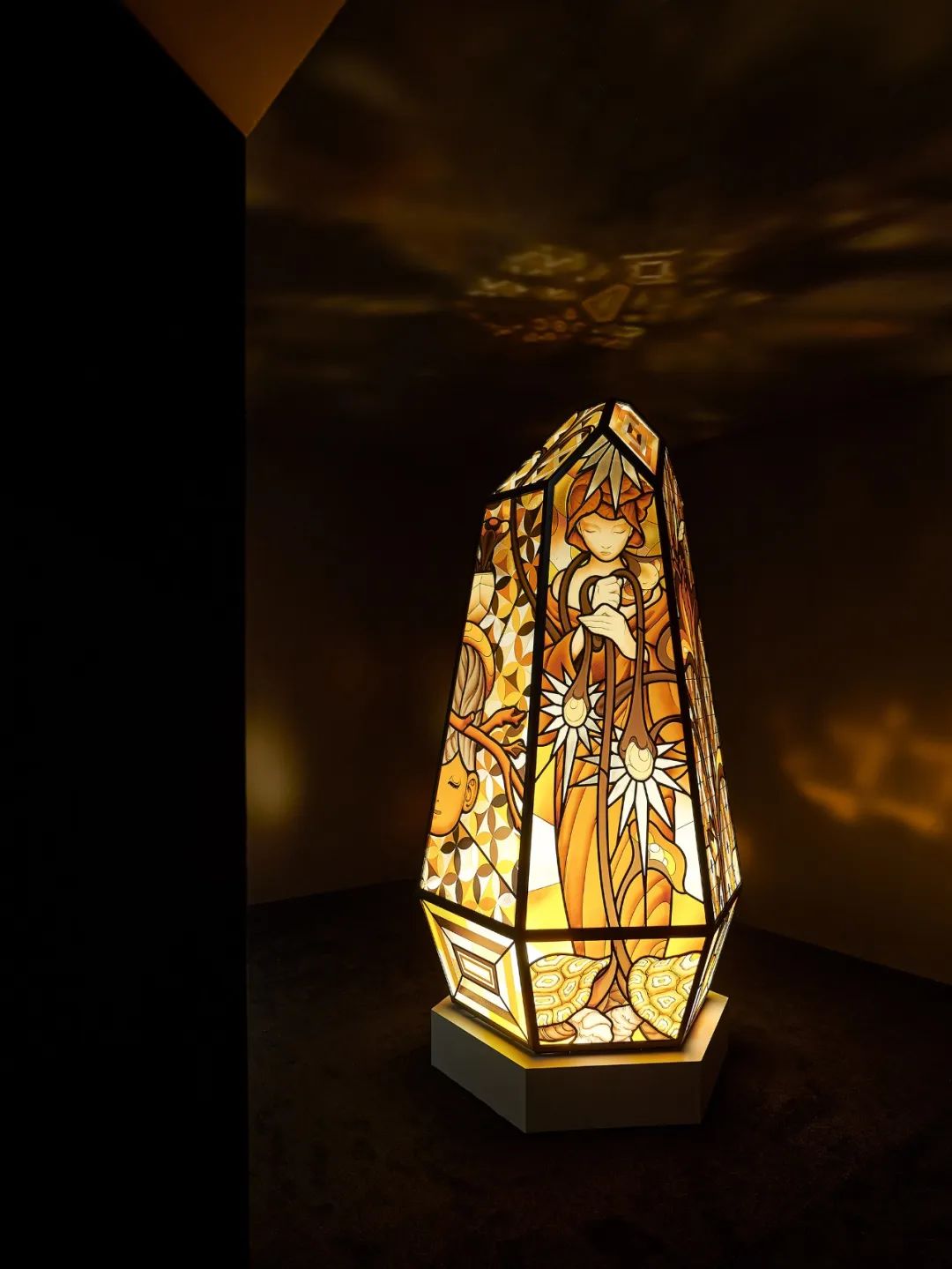 四大天王吴彦祖梁朝伟,吴彦祖重回颜值巅峰