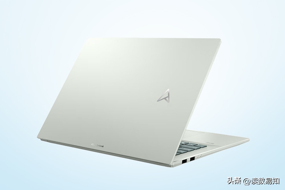 3d设计选用什么笔记本电脑最好,学设计的女生有什么特征