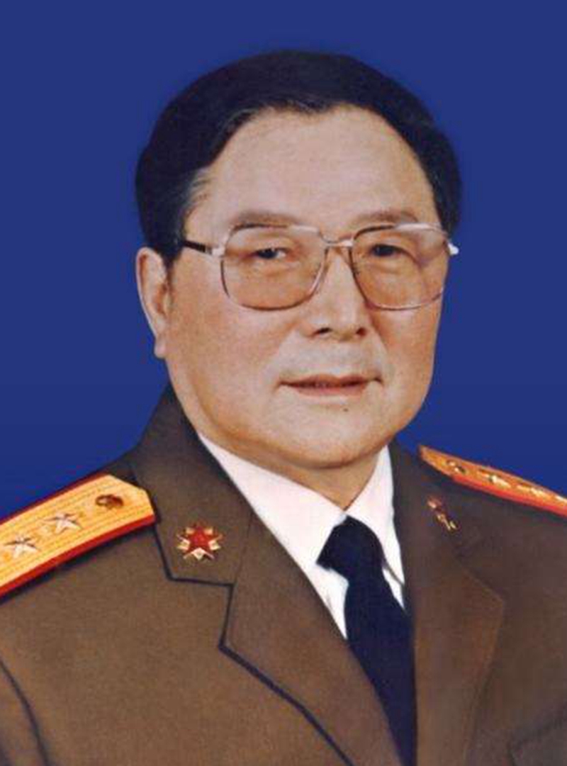 他13岁参军7次立三等功,他年仅29岁成为陆军中将