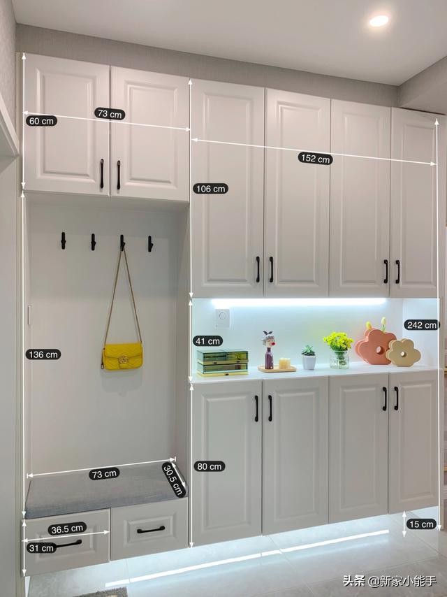入户门鞋柜怎么设计不占空间,户型小的鞋柜怎么装修好看
