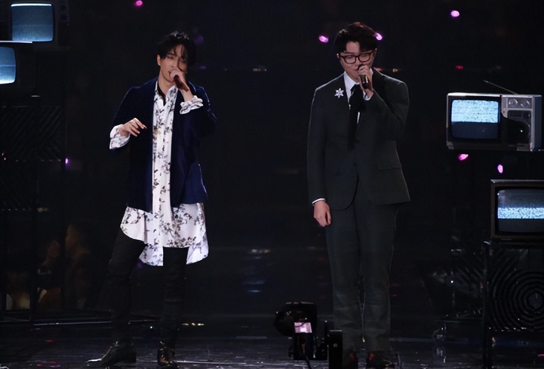 毛不易薛之谦怼人名场面合集,薛之谦毛不易才华战胜资本的故事