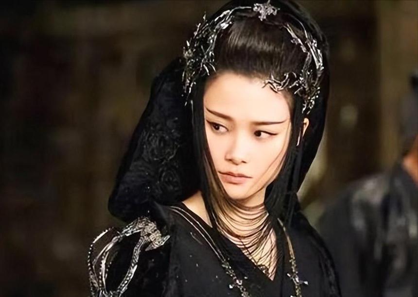 这一次，被撕下“遮羞布”的李宇春，给内娱明星“好好上了一课”