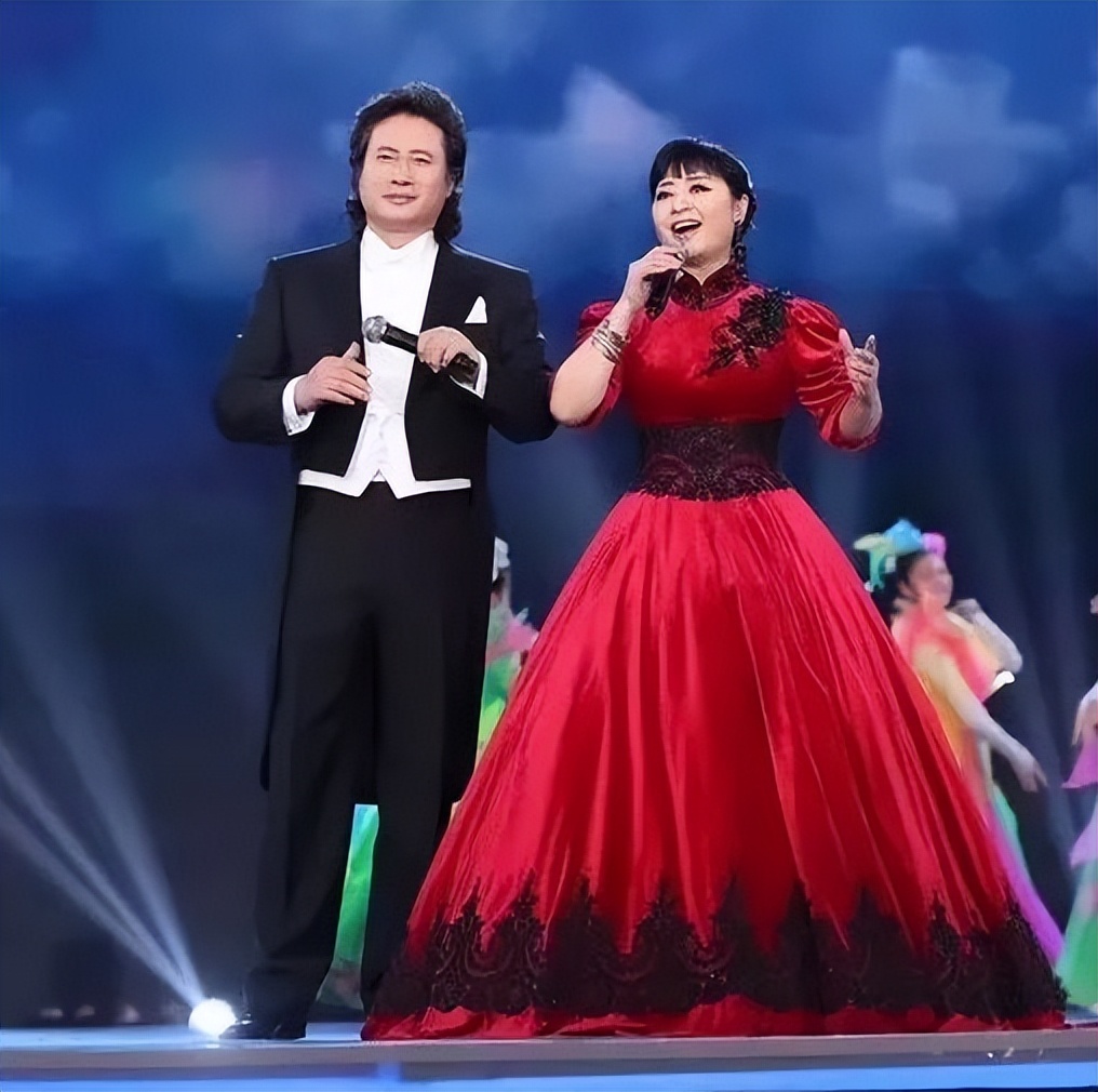 殷秀梅爱情,殷秀梅和前夫闪婚闪离的原因