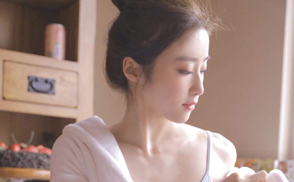 如何一招判断一个女生是否喜欢你,怎么才能判断女生喜欢你