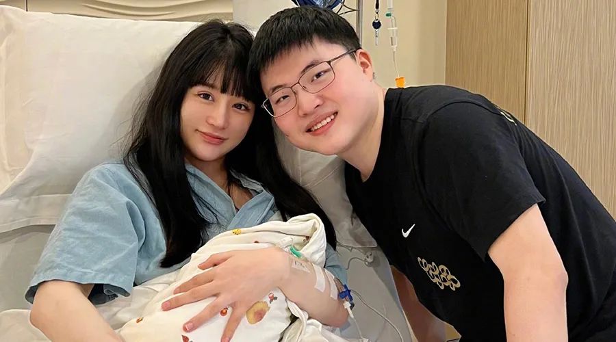 带着那破碎的梦，中国电竞的“神”回来了