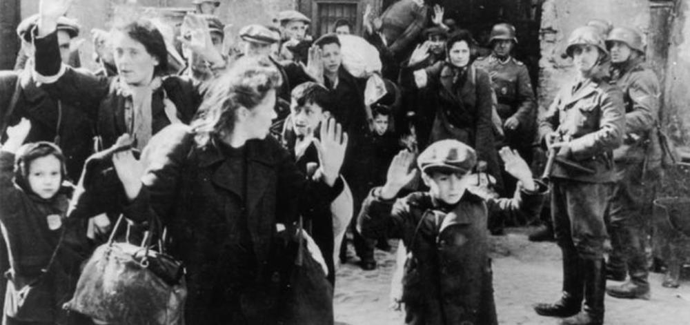 苏联最小女英雄吉娜，孤身潜入德军总部，毒杀上百名纳粹