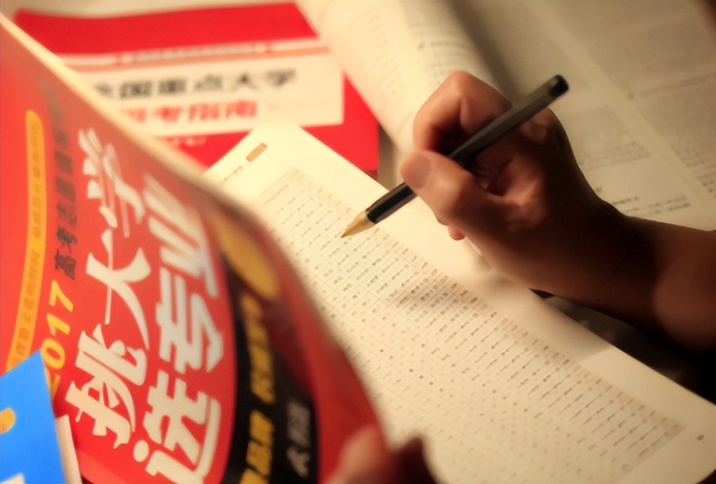 明年高考录取不分一本二本了吗,高考新政策还分一本二本吗