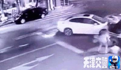 轻微的剐蹭事故交警一般怎么处理,出现剐蹭事故拍照后还可以定责吗