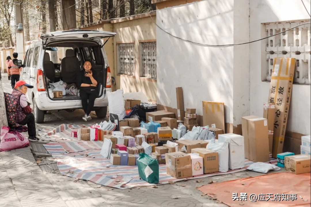 南京燕子矶滨江公园,南京燕子矶是哪个区