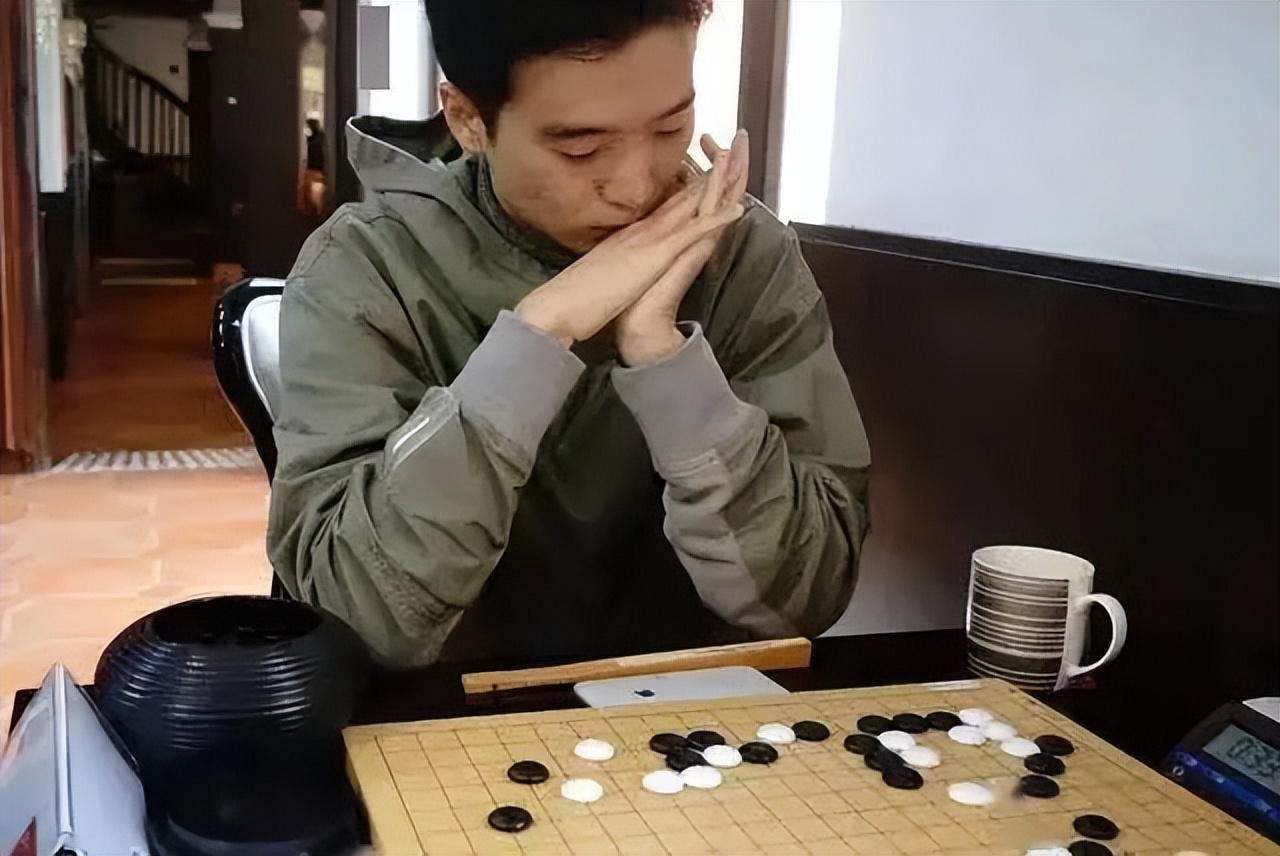 秣马厉兵勤练备战,厉兵秣马积极备战