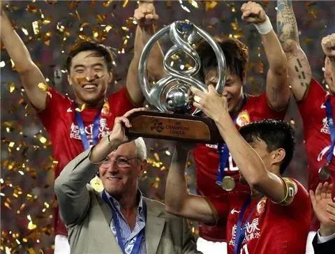 恒大的对中国足球的贡献,恒大给中国足球带来了什么变化呢