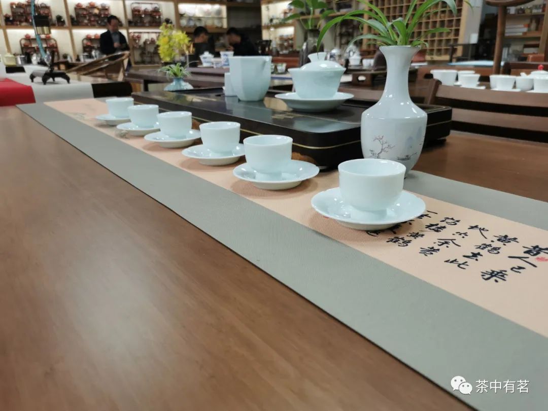 怎么喝普洱茶才能养生保健,普洱茶应该怎么喝才正确