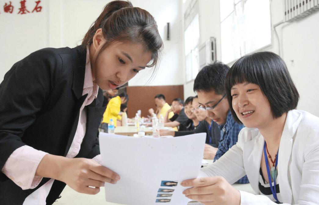 中央好消息：体制内不养闲人，5类人将失去铁饭碗，老百姓点赞